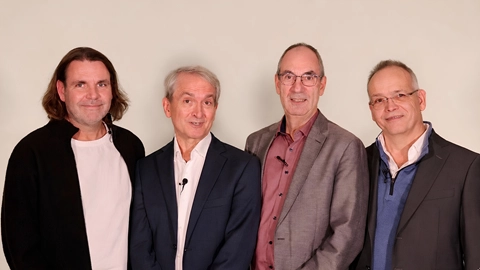 Gruppenfoto der SONO2learn-Experten Dr. Lars Konopka, Prof. Dr. José Manuel Valdueza, Prof. Dr. Holger Strunk und Dr. Markus Braunfels