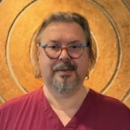 Dr. Armin Hassdenteufel über seine Erfahrung mit SONO2learn